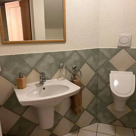 Ausonius Apartment *